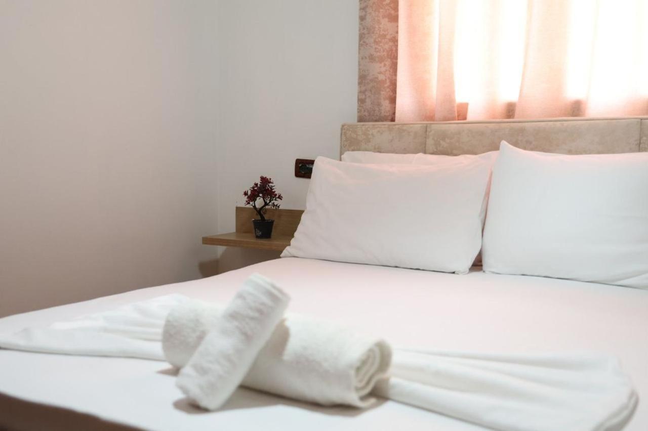 Apartments Villa Luti Stjar Ngoại thất bức ảnh