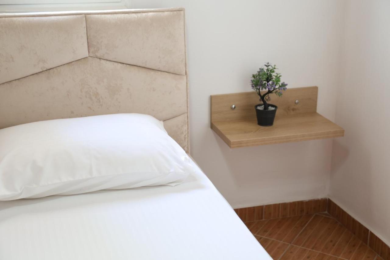 Apartments Villa Luti Stjar Ngoại thất bức ảnh
